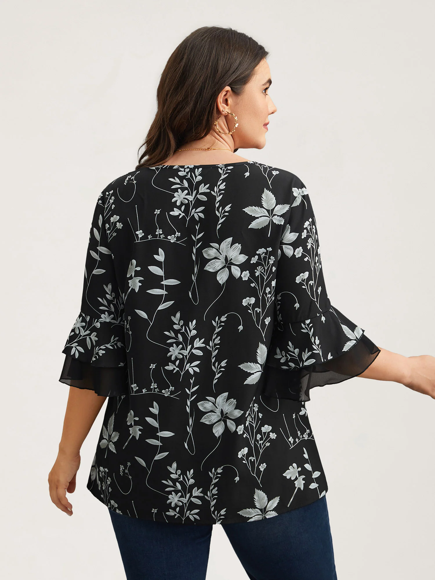 Floral Print Ruffled V-Neck Shirt