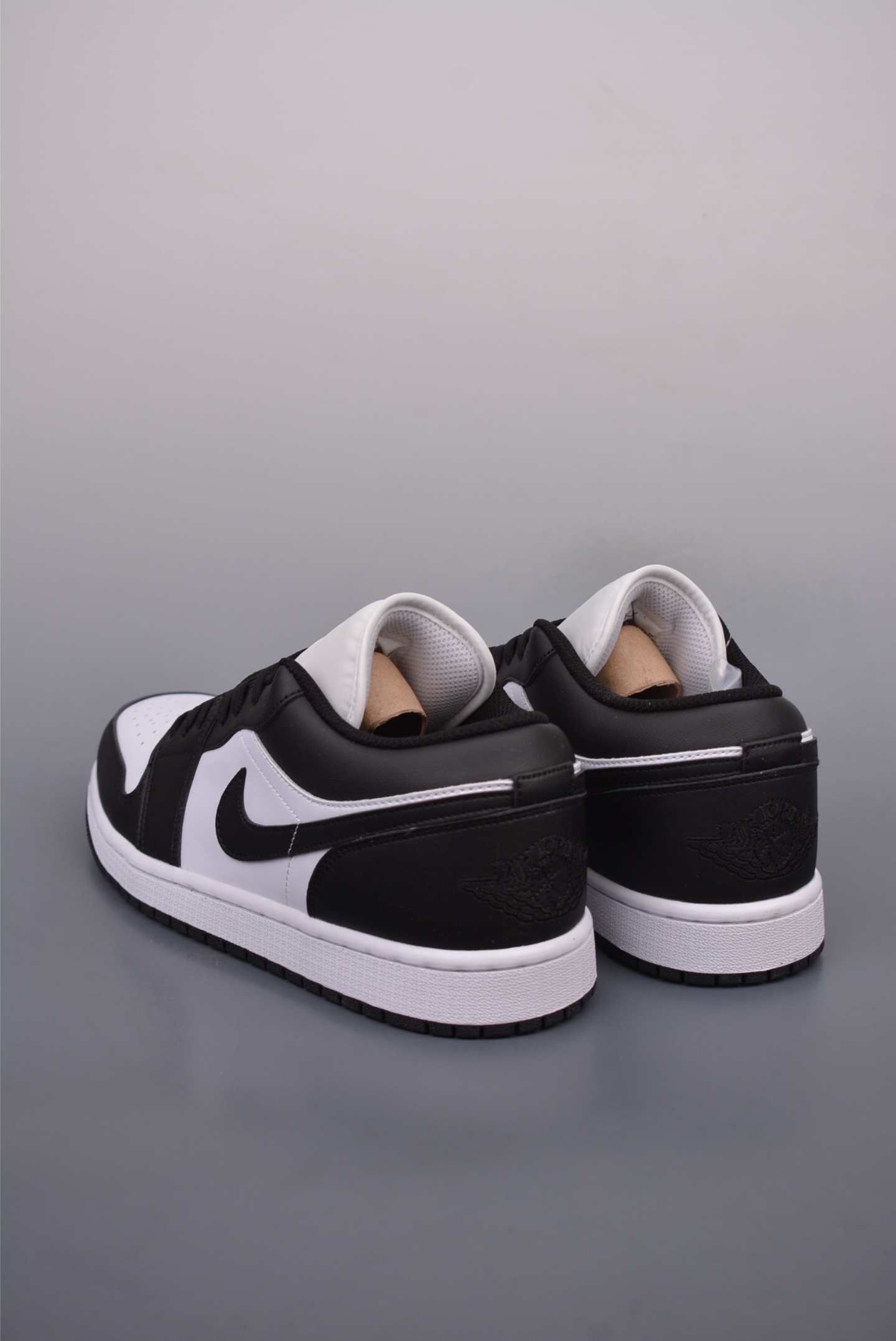 Air Jordan 1 Low Black and White Panda 553558-131