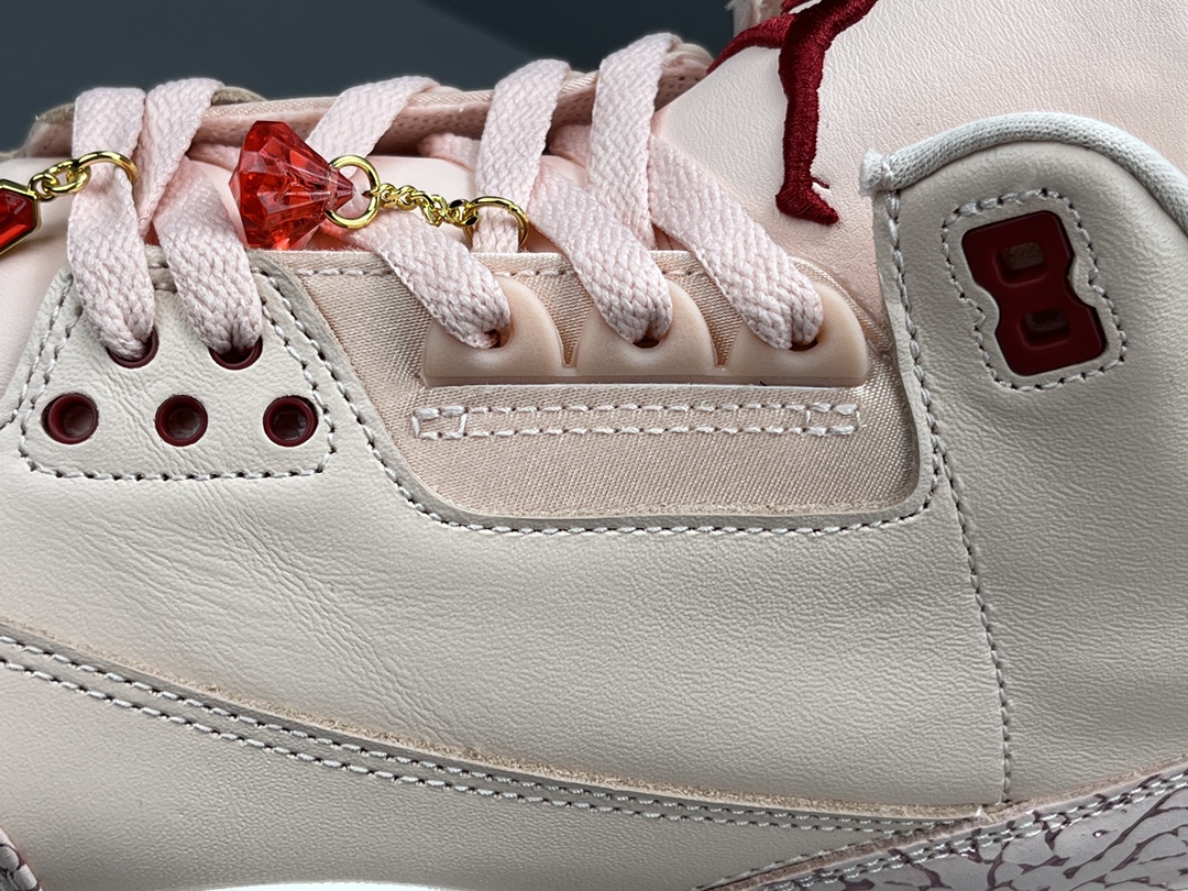 Nike Wmns Air Jordan 3 RetroValentine's Day HJ0178-600