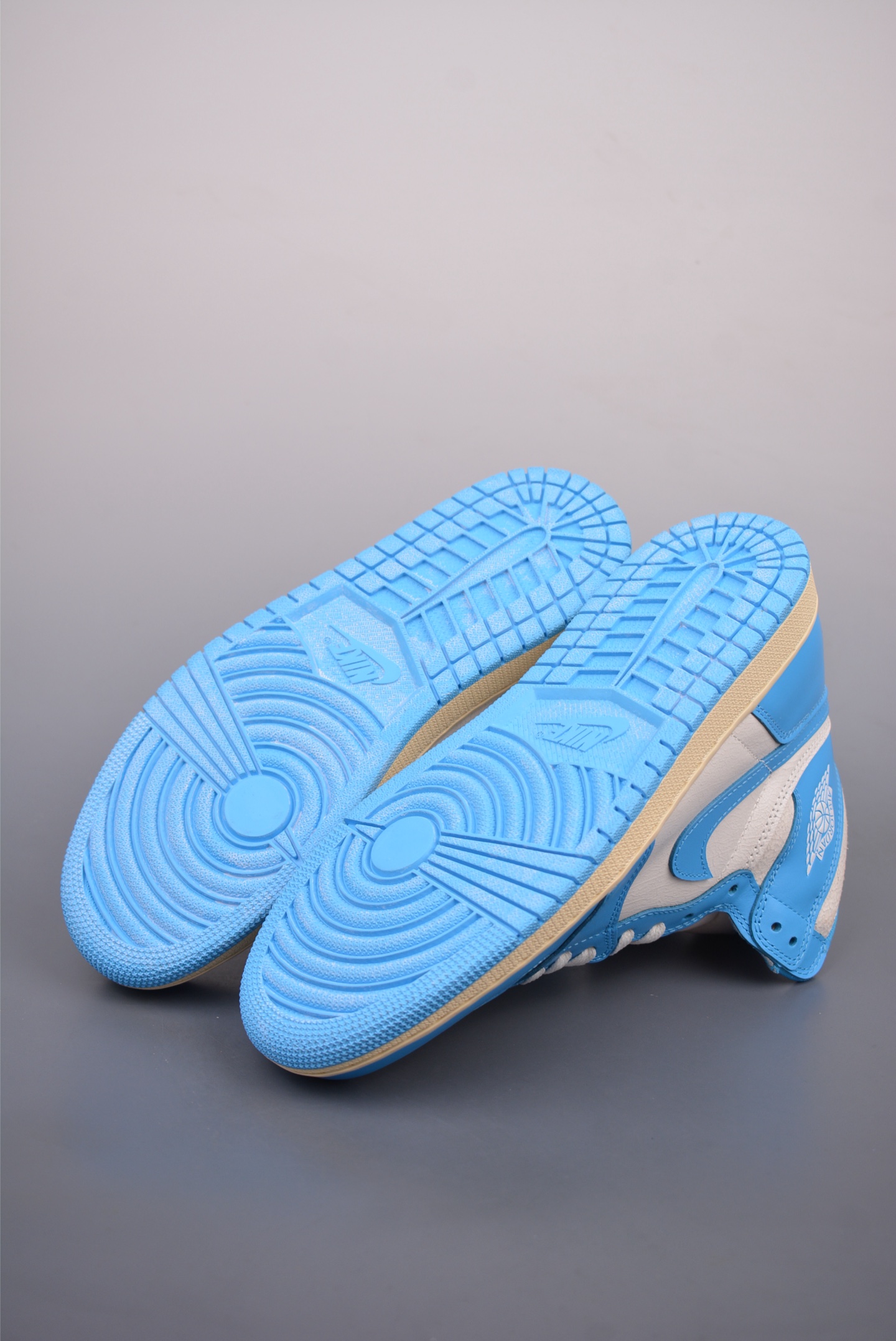 Air Jordan 1 High OG UNC Reimagined Blue and White DZ5485-402