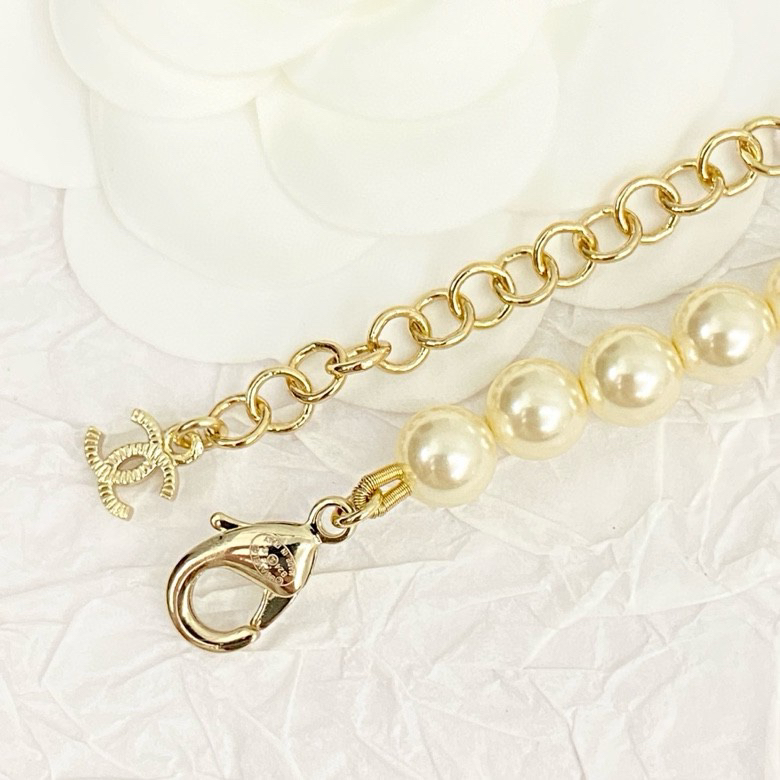 CHAN 24 pearl heart choker necklace