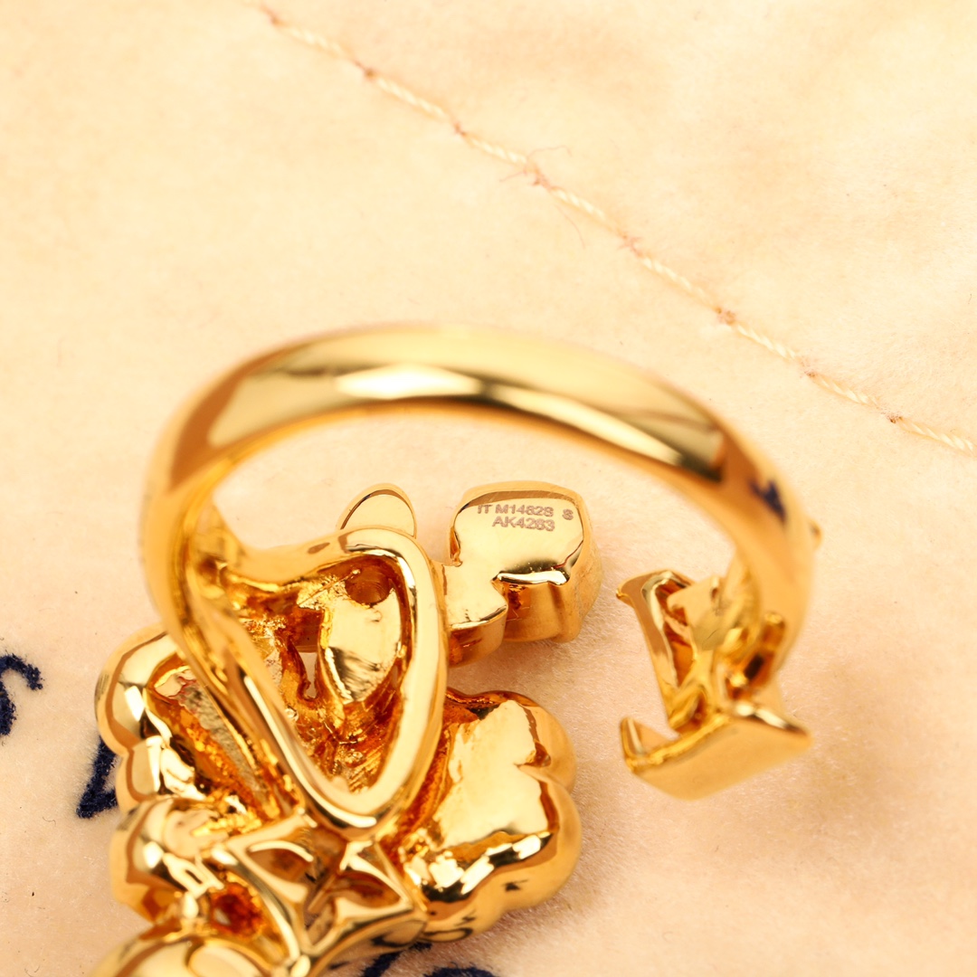 Louis Vuitton Flower Ring