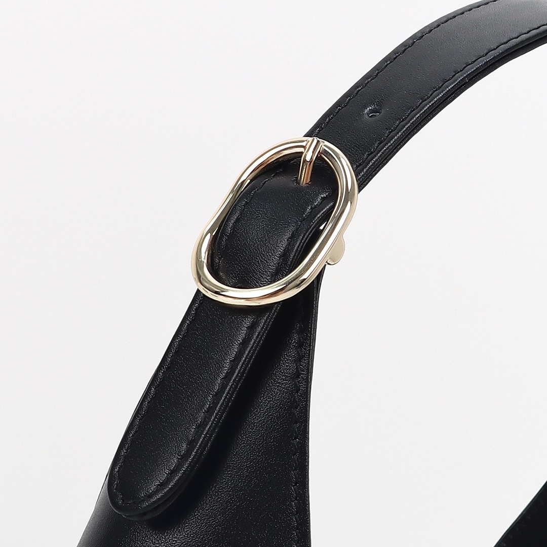 Gucci Jackie 1961 Medium Handbag 810232 AAD5V 1060