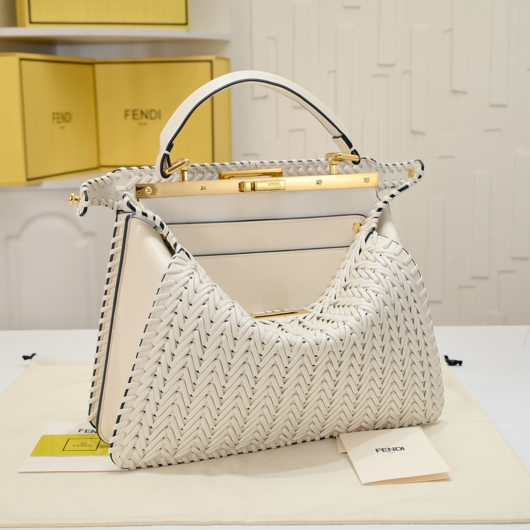 Fendi Iconic ekaboo ISeeU Large Bag 3317