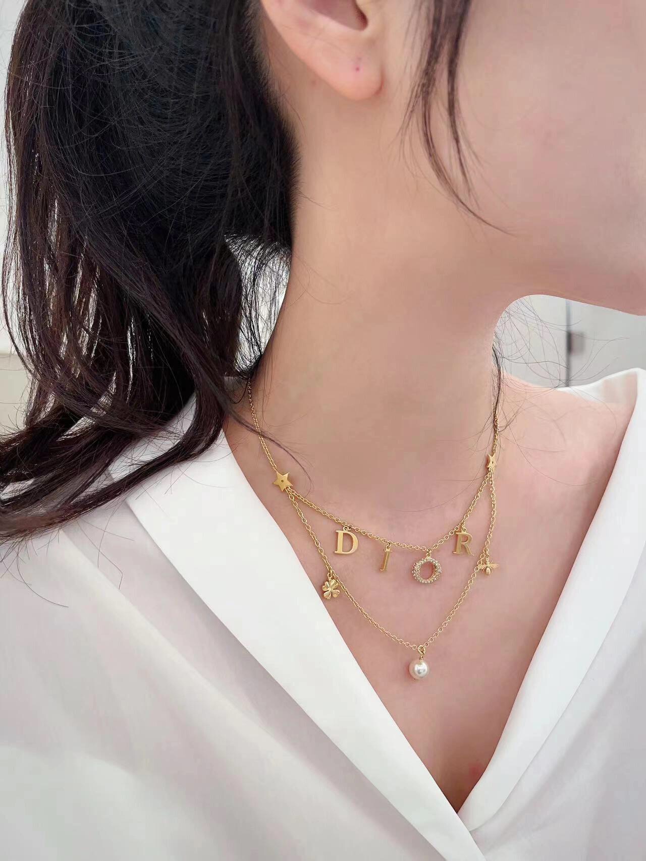 Dior Double Letter Bee Star Necklace