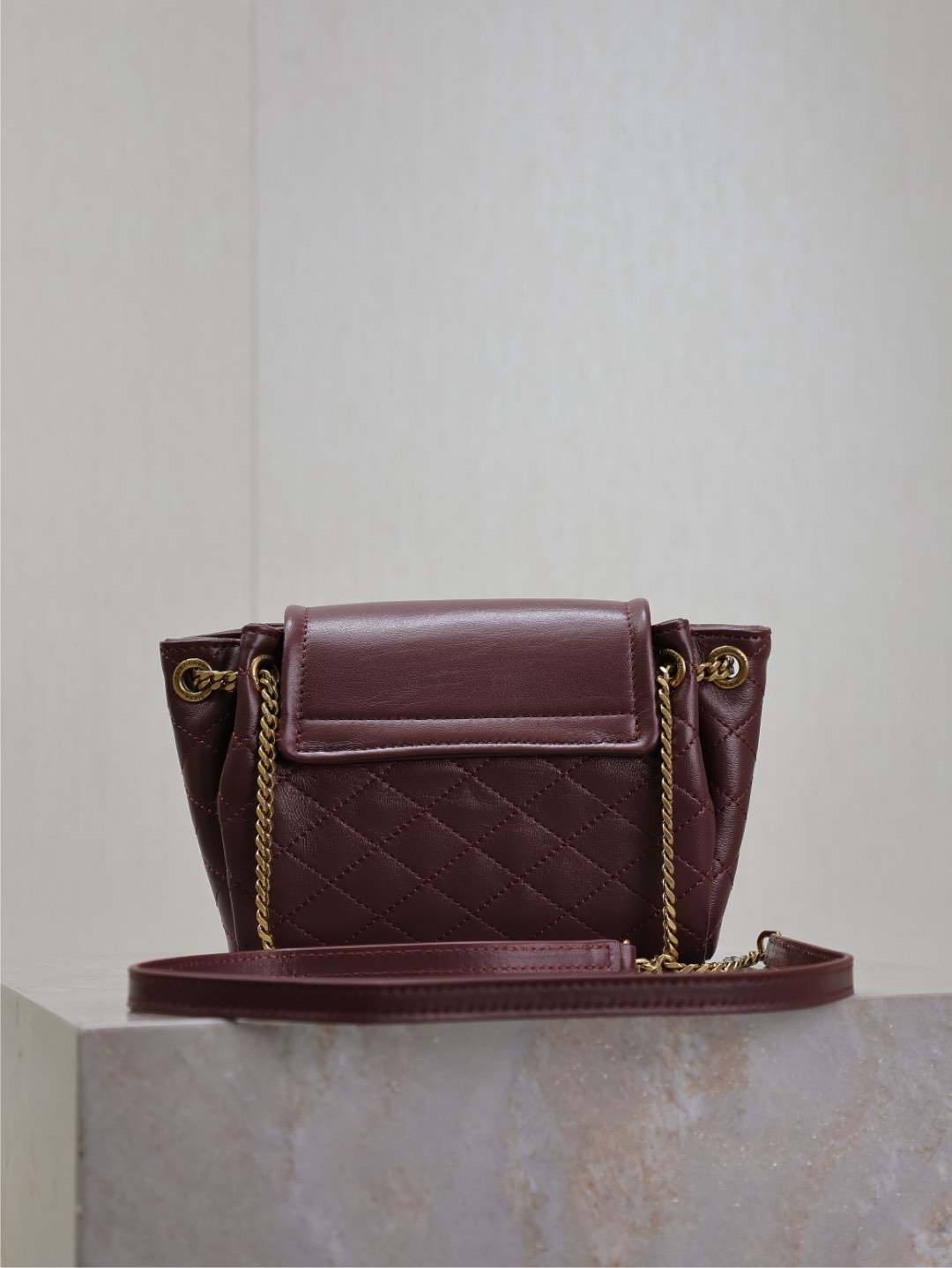 Yves Saint Laurent Mini Nolita Chain Bag 672738