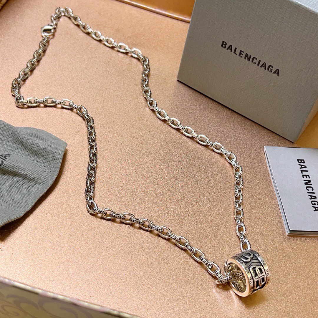 Balenciaga Ring Chain Vintage Necklace