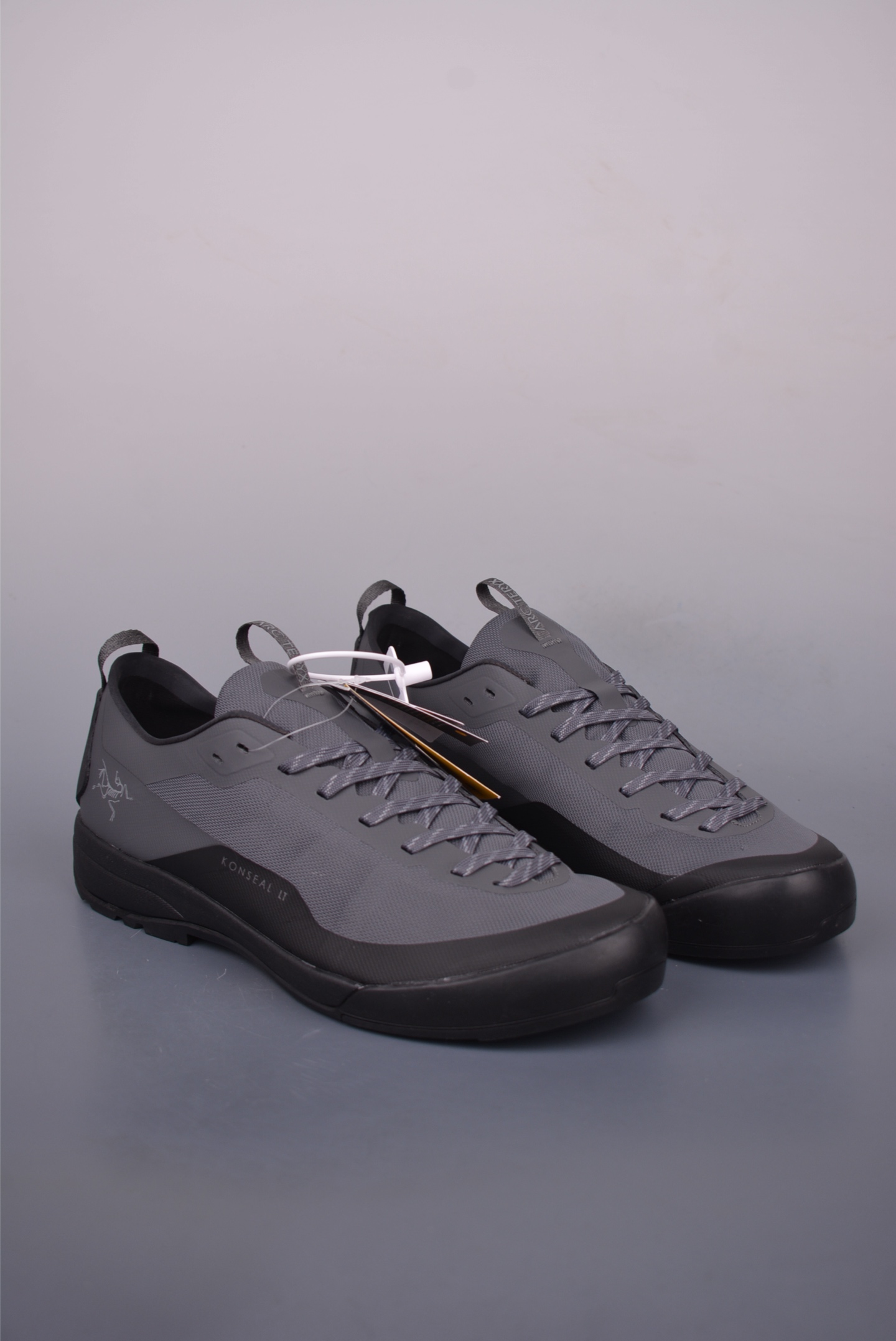 Arc'teryx Konseal LT W sports shoes 