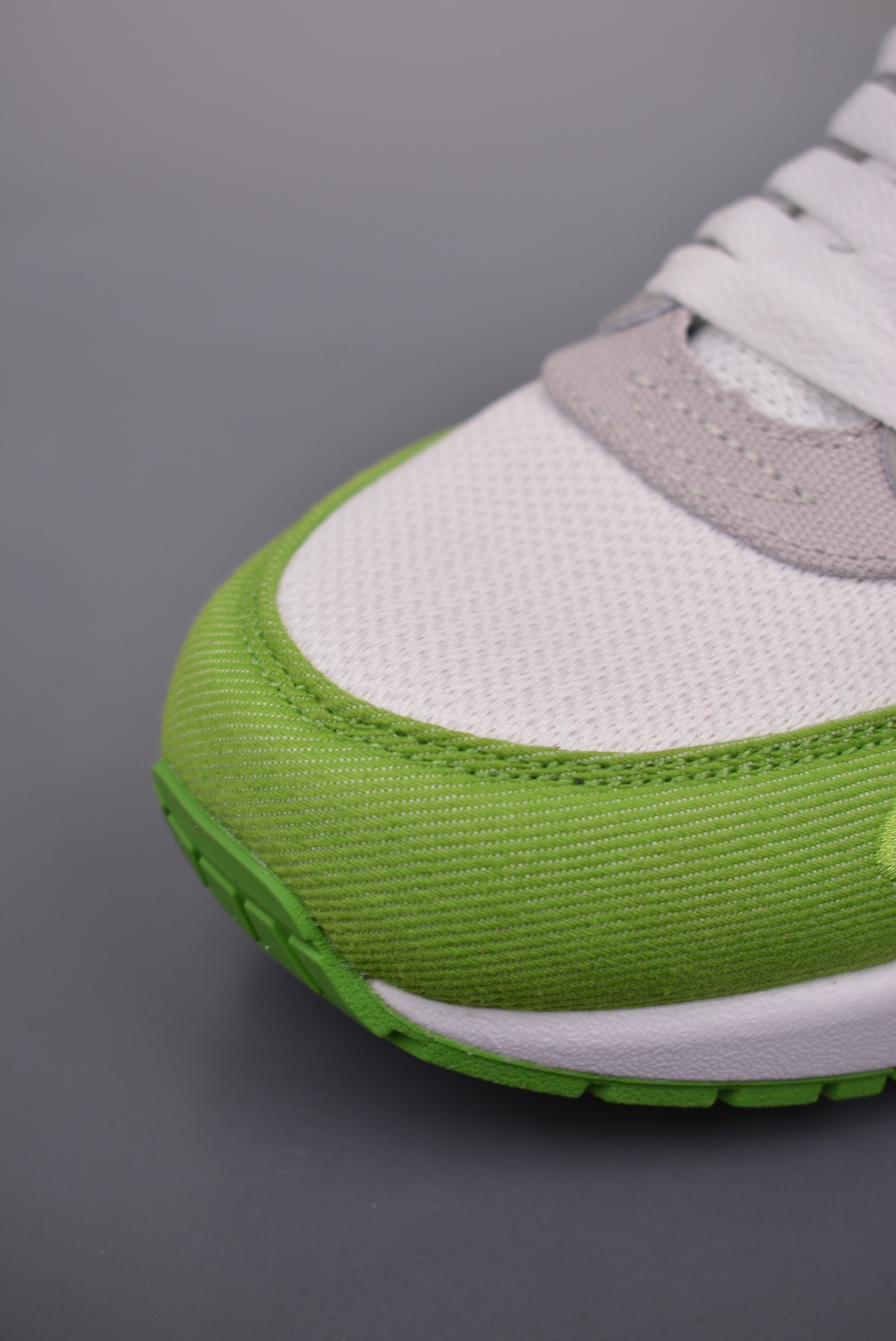 Patta x Nike Air Max 1 Chlorophyll 2024 first generation series white, gray and green HF1012-300