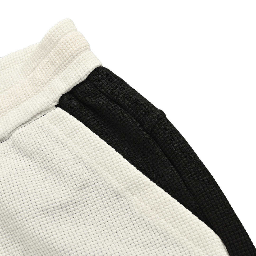 Loewe Big Pocket Chinchilla Colorblock Embroidered Waffle Trousers