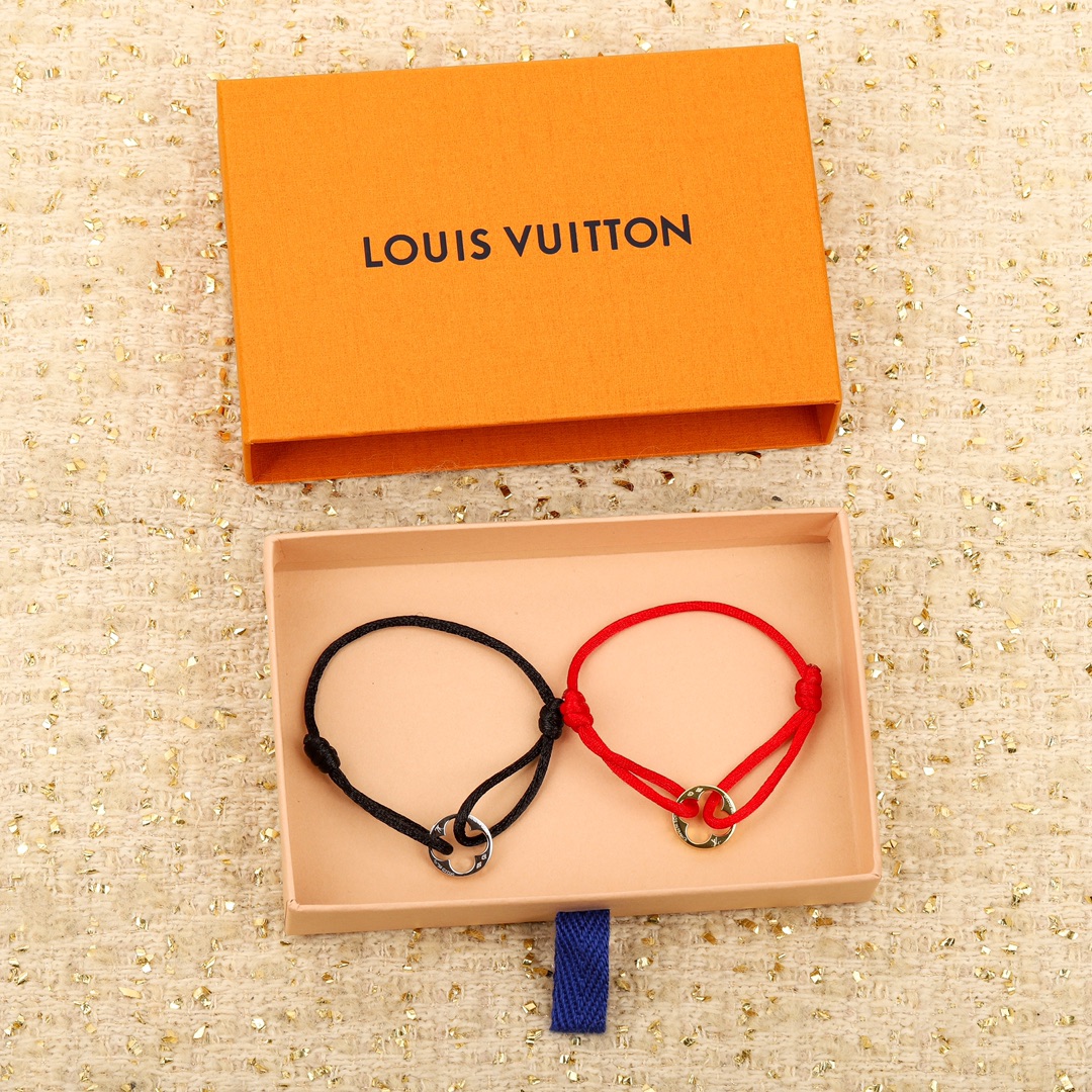 Louis Vuitton EMPREINTE series hollow lucky bracelet