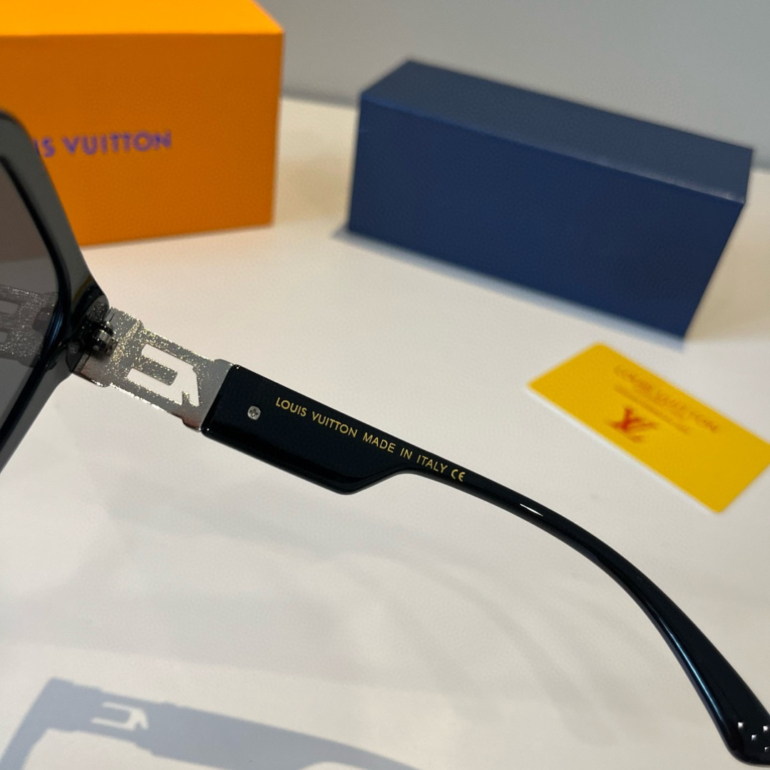Louis Vuitton Square Frame Sunglasses