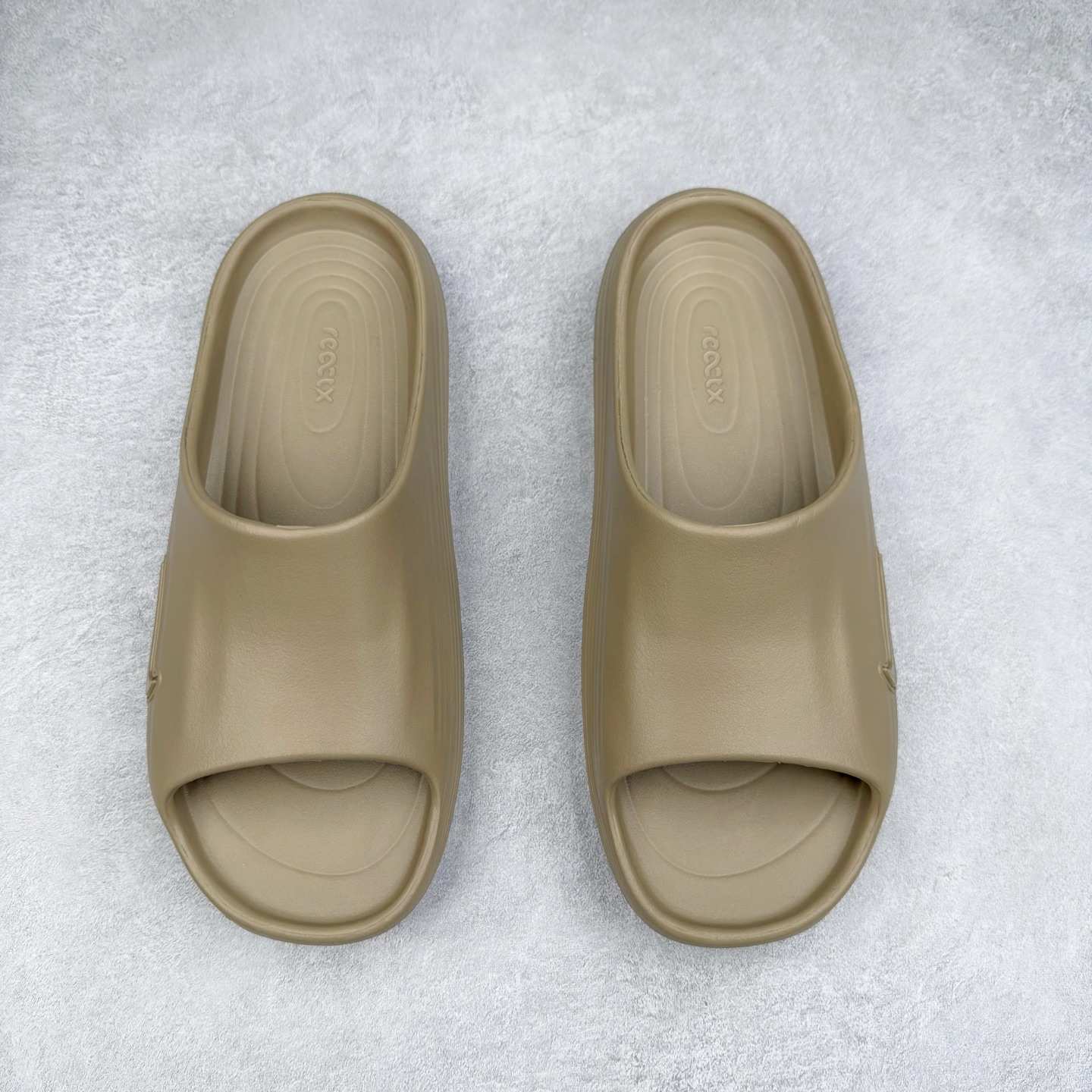 Nike ReactX Rejuven8 Simple, Comfortable and Versatile Slippers