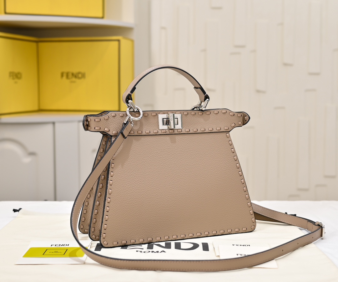 FENDI ekalboo macaron hand-sewn kitten bag 3361