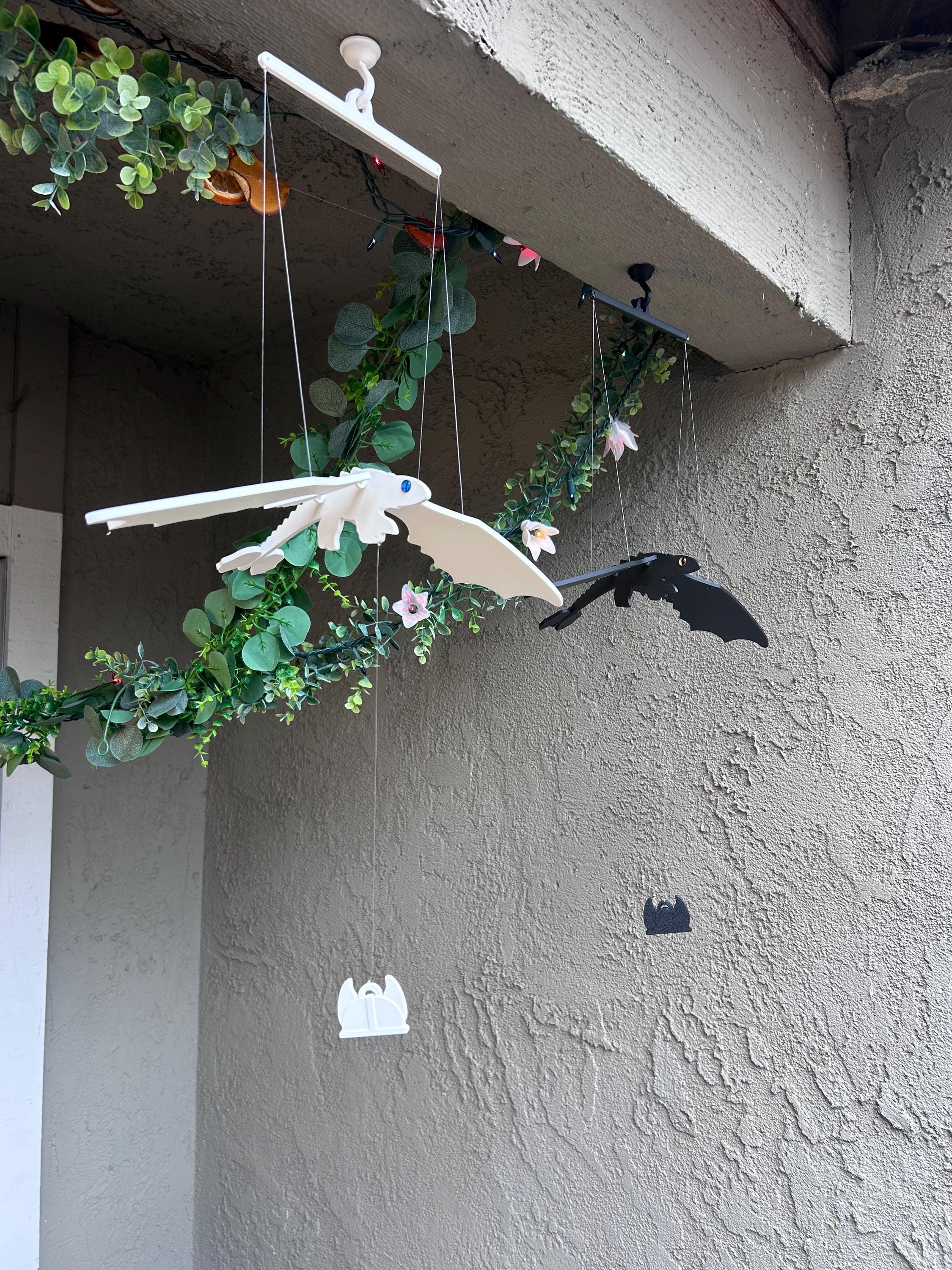 🔥FLASH SALE - 60% OFF🔥Flying Dragon Duo — Black & White Hanging Fantasy Mobile