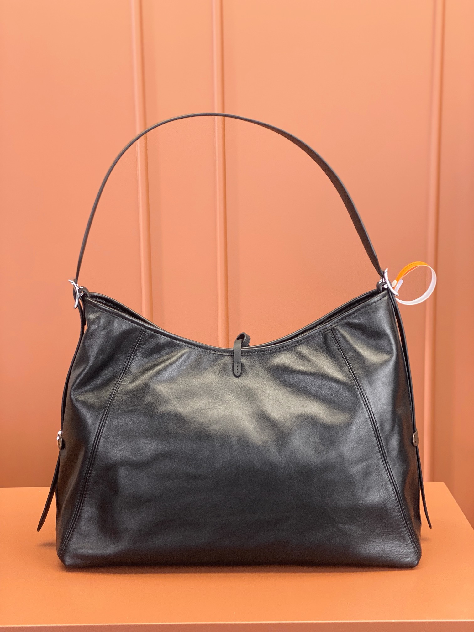Louis Vuitton CARRYALL DARK Medium Handbag M25143