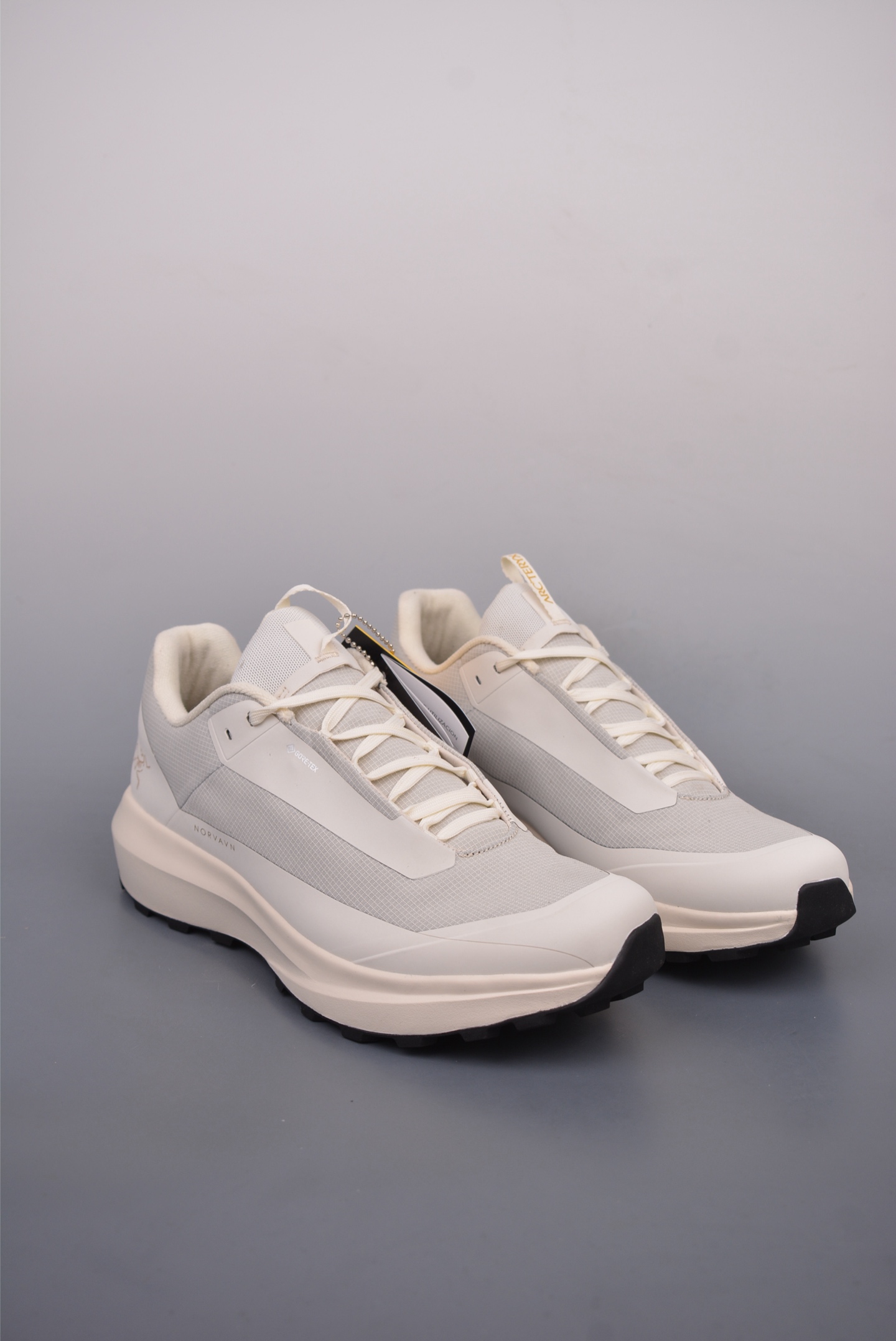 Arc'teryx Norvan Club FG M Off-White X000009011