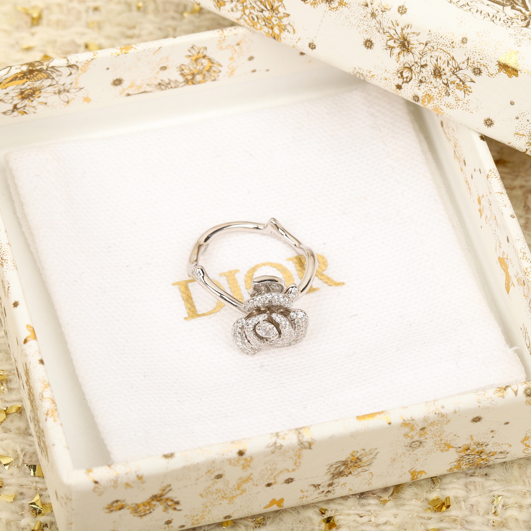 Dior diamond rose ring