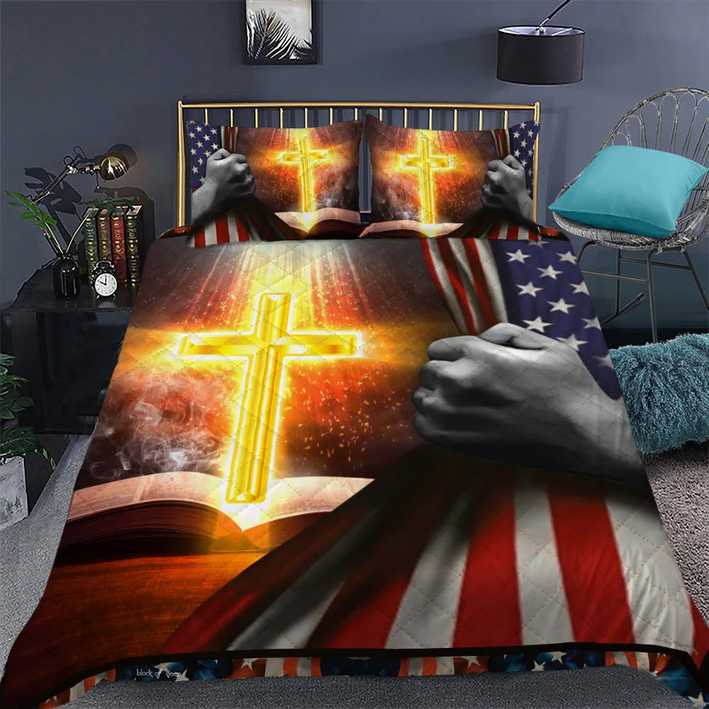 Bible With Bright Cross Quilt Bed Set