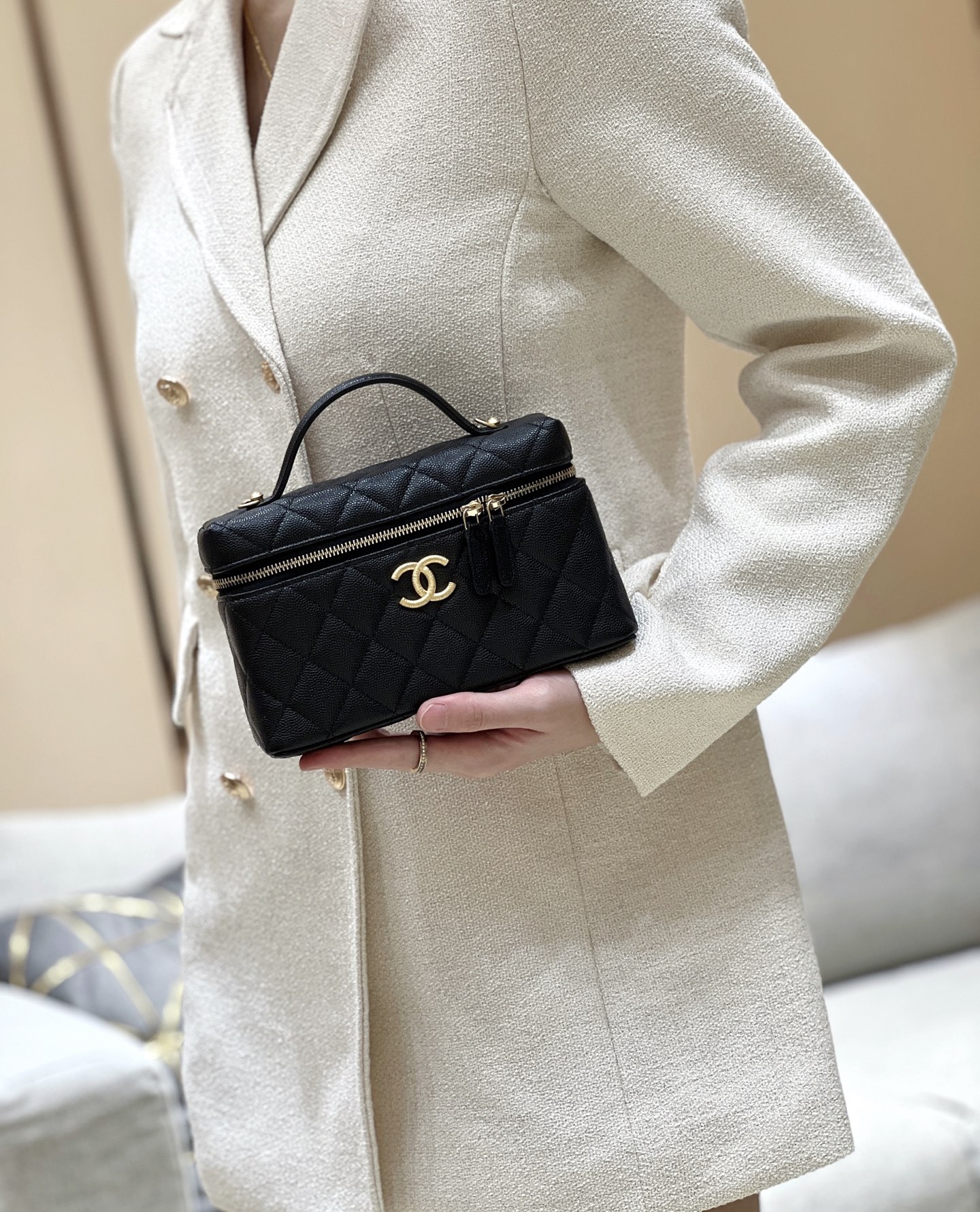 Chanel 25P Spring/Summer Preview Series LP Chain Bag AP4483