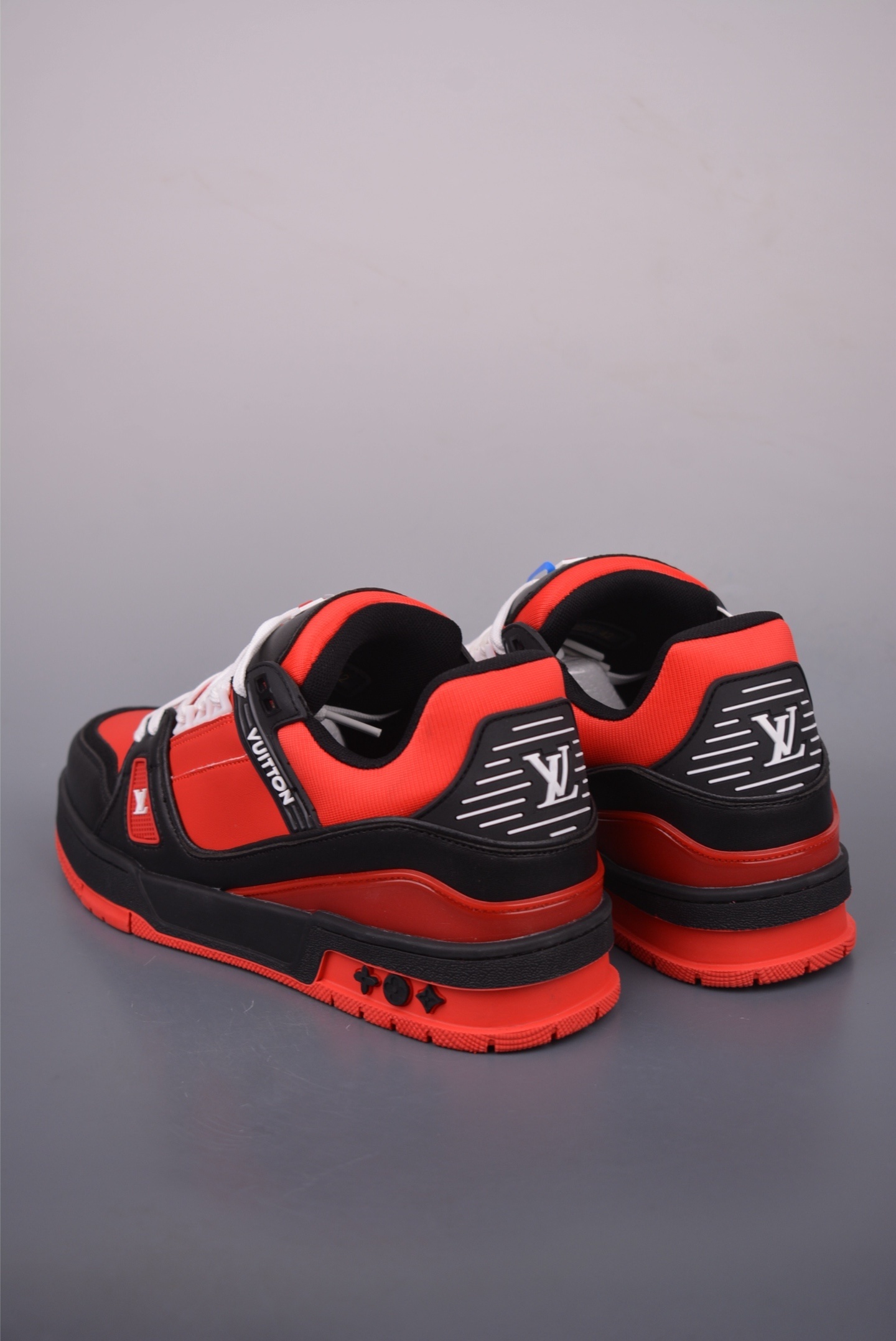 Louis Vuitton Trainer Sneaker Low 