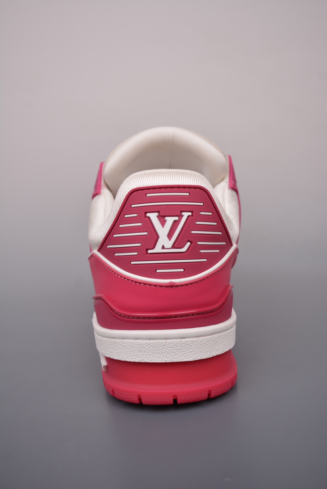 Louis Vuitton Trainer Sneaker Low Rose Red and White Embossed 1AA6WJ