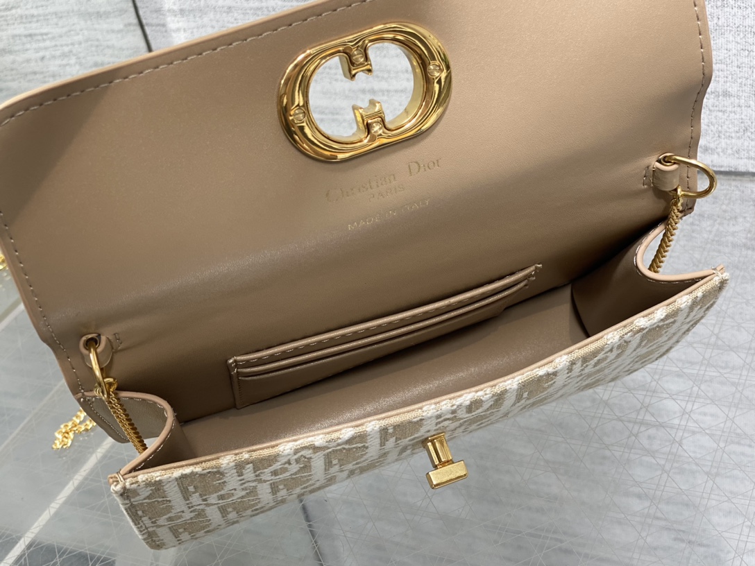 Dior Caro Miss Montaigne Chain Bag