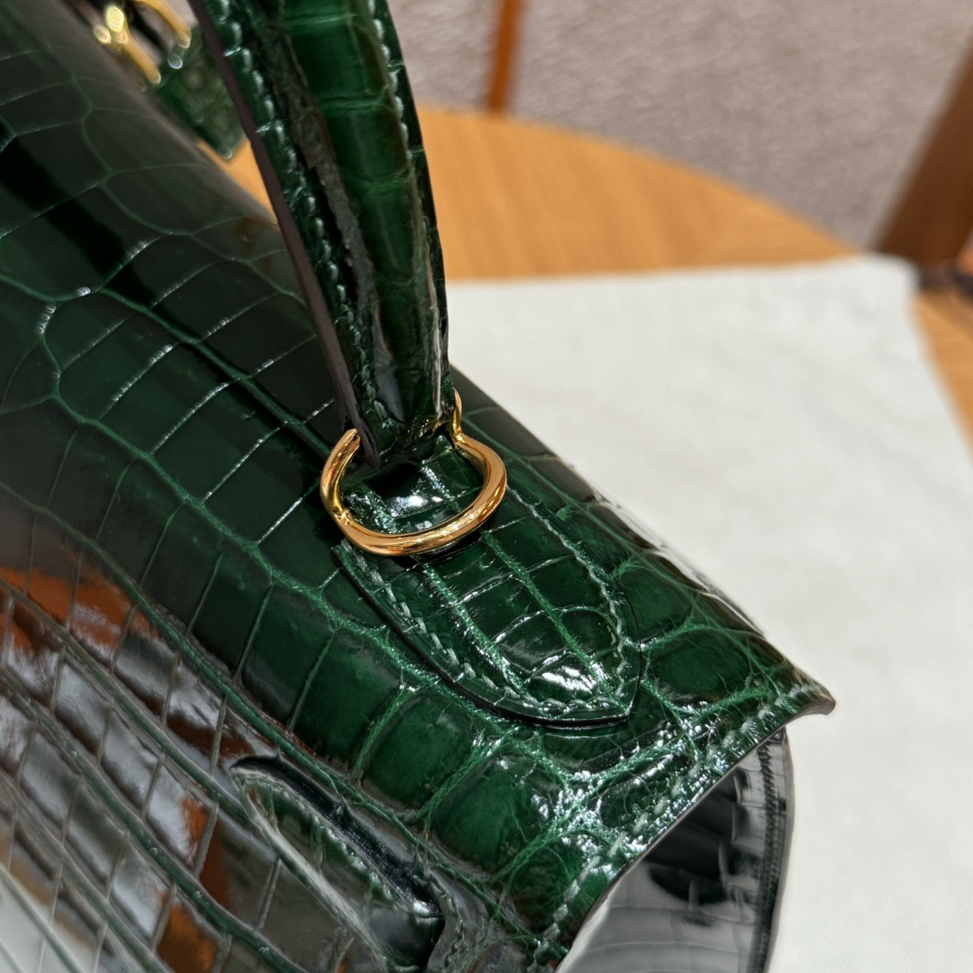 Hermès Kelly 67Vert Fonce (Handmade to order)