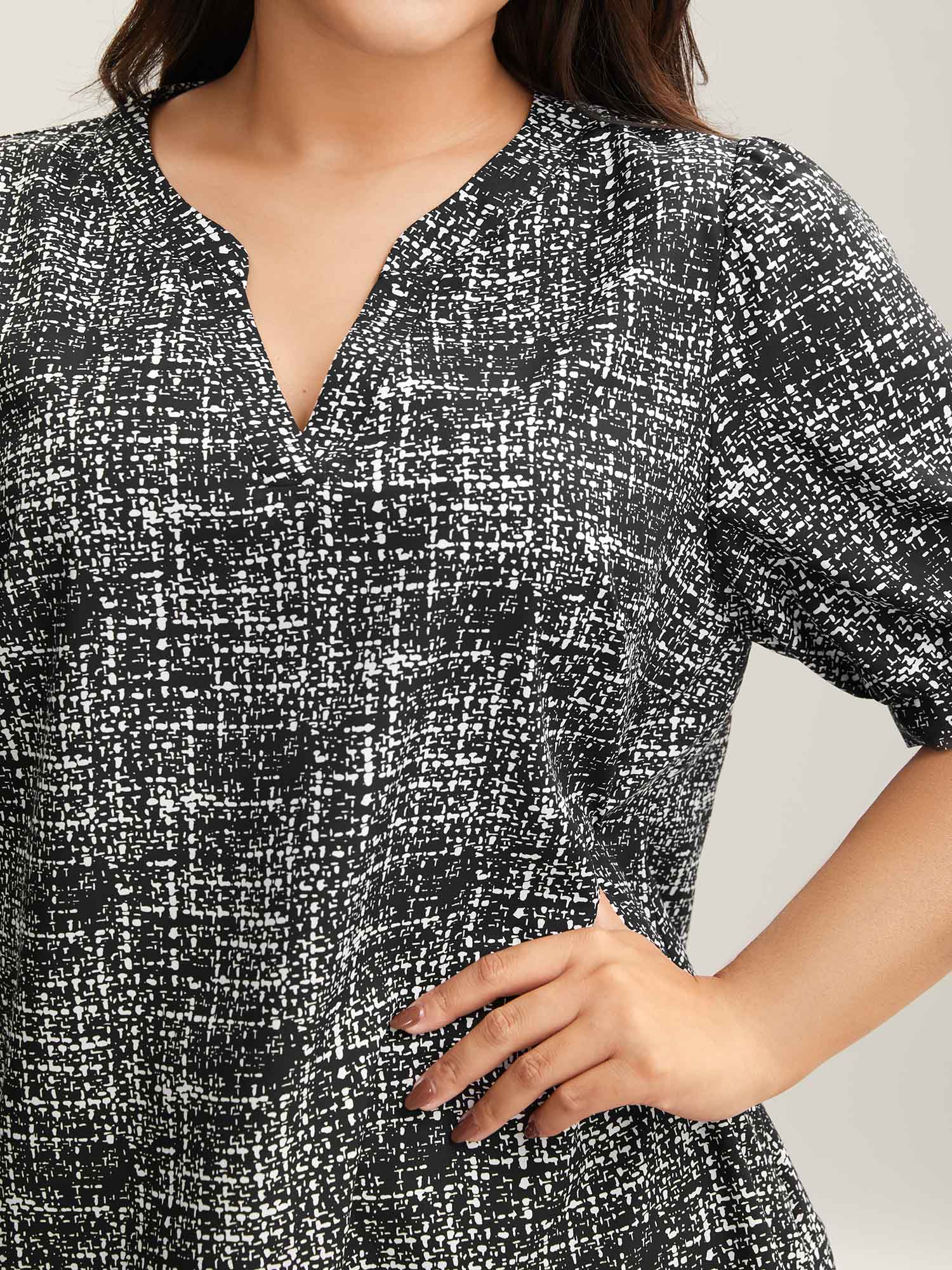 Geometric Print Puff Sleeve Blouse
