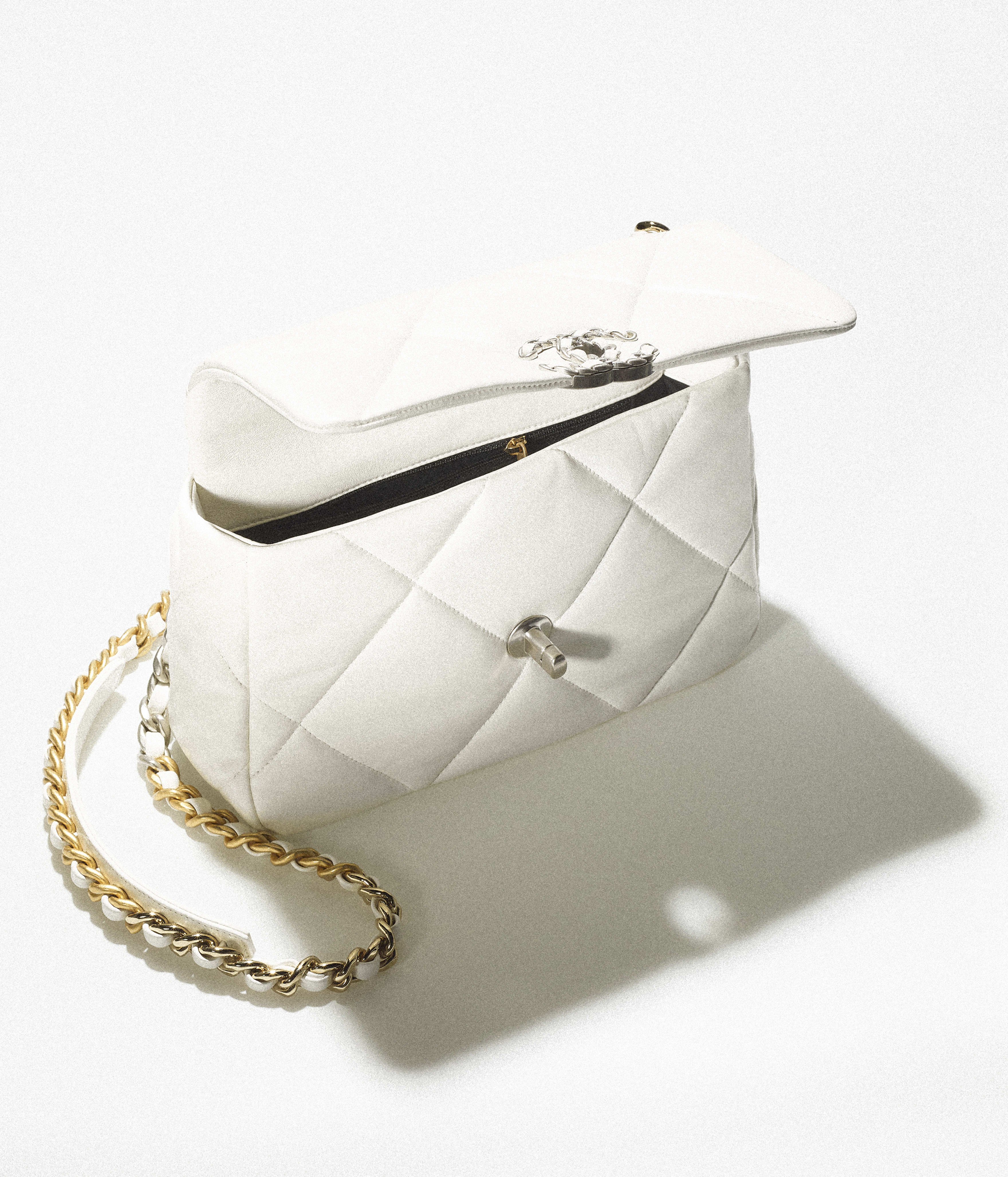 CHANEL 19 Handbag Shiny Lambskin, Gold-Tone, Silver-Tone & Ruthenium-Finish Metal White AS1160-B07327-10601