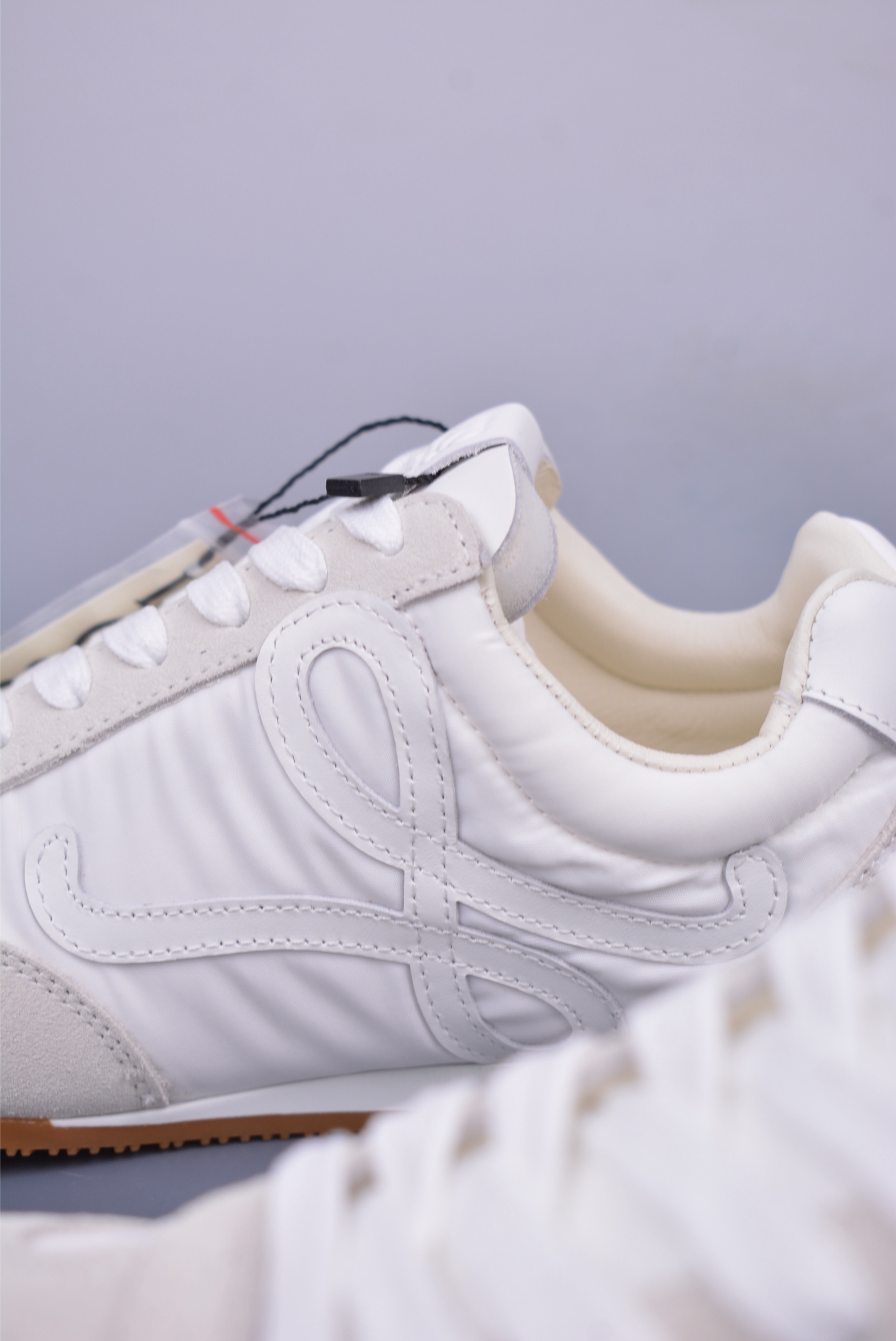 Loewe Ballet Runner 2.0 Sneakers Off-White M816282XB3-2100