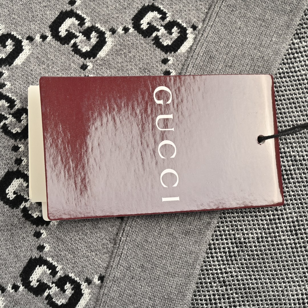 Gucci 24ss all-over print jacquard cardigan sweater
