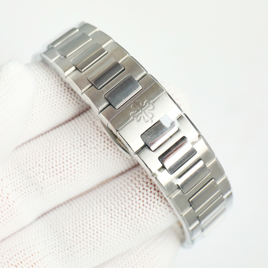 Patek Philippe GR Fac Nautilus 5711 Series