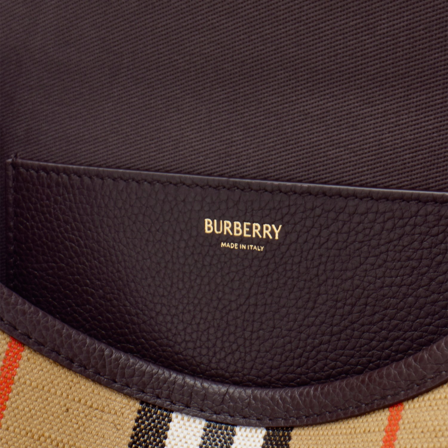 Burberry Highlands Crossbody Bag 81121601