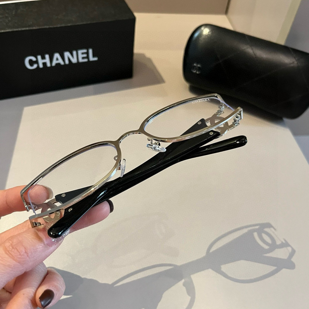 Chanel round frame sunglasses