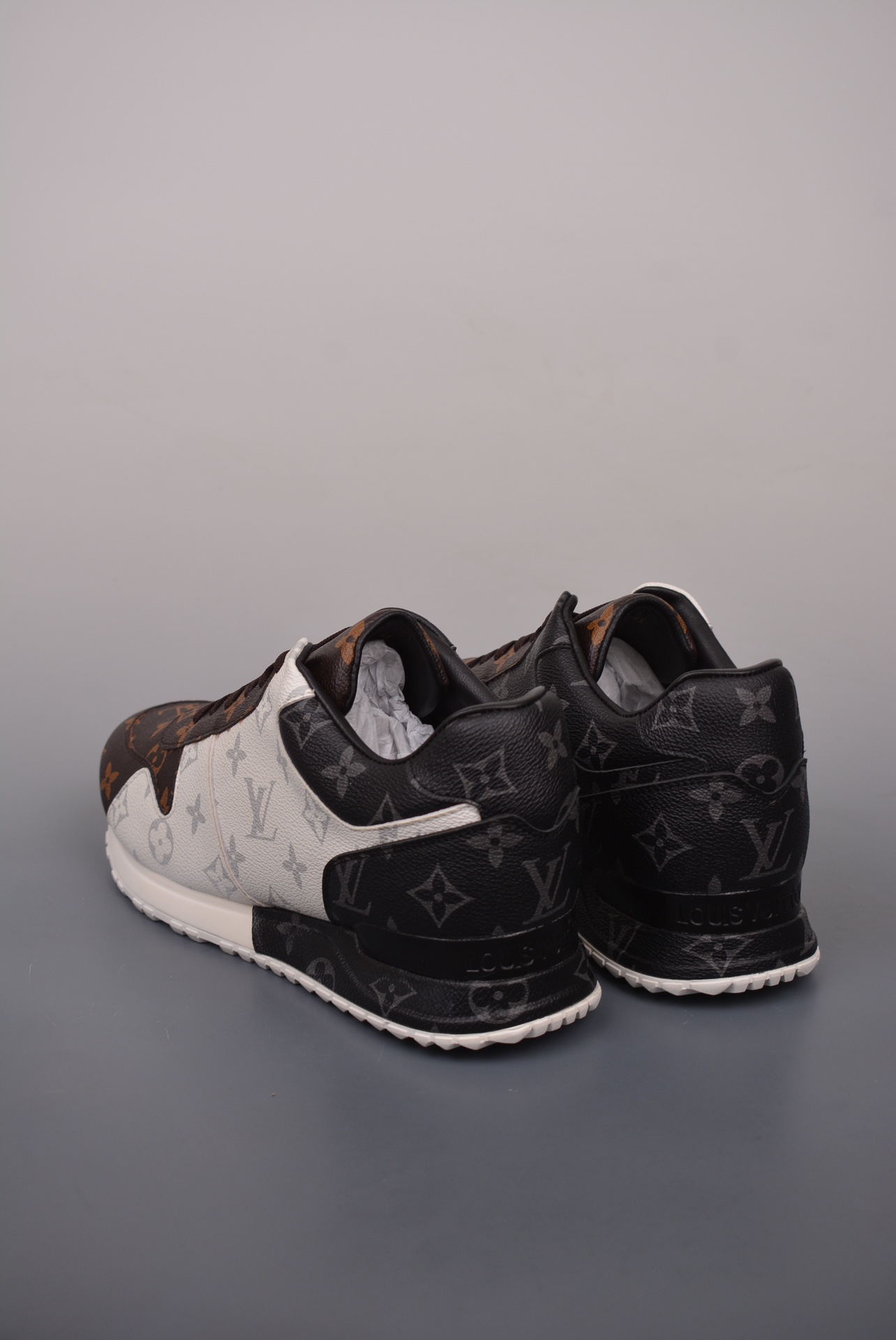 Louis Vuitton Run Away white, black and brown monogram 1A3N7W