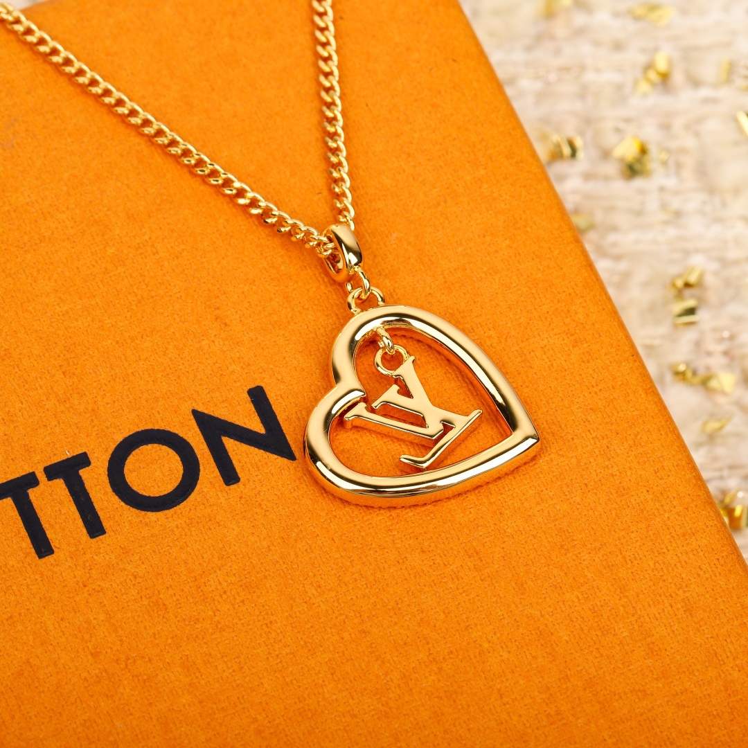 Louis Vuitton Heart Diamond Necklace