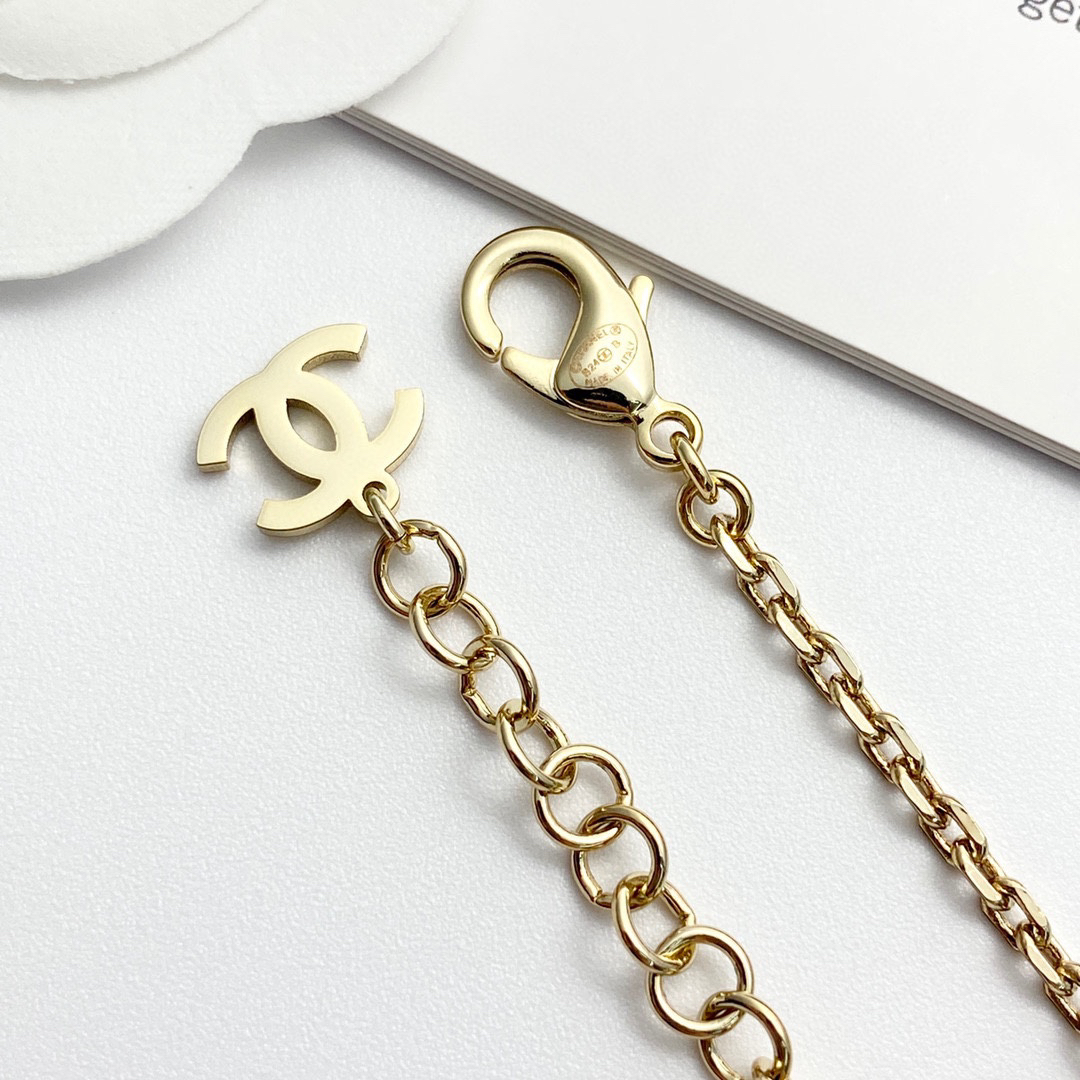 CHAN 24 full diamond double c hollow bow pearl double layer necklace