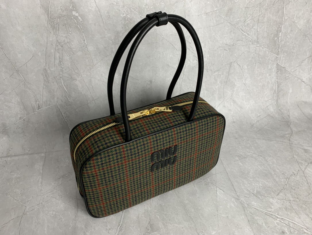 Miu Miu houndstooth briefcase 5BB117