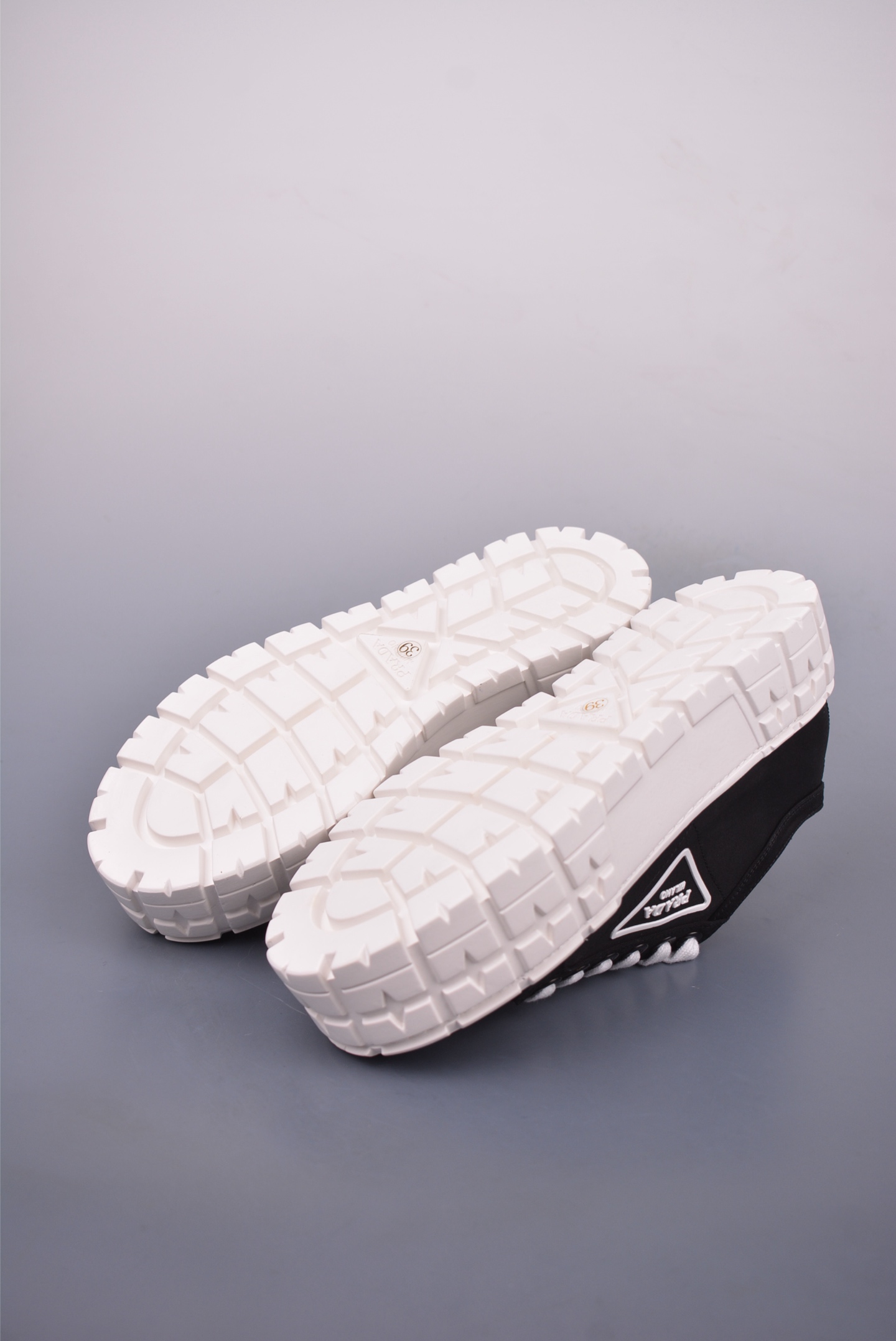 Prada Nylon Gabardine Low Sneakers Canvas Black and White SPAZZOL