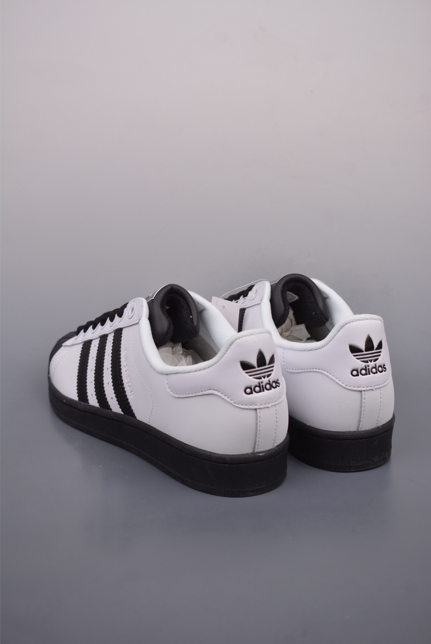 Adidas Originals Superstar white and black JI0124