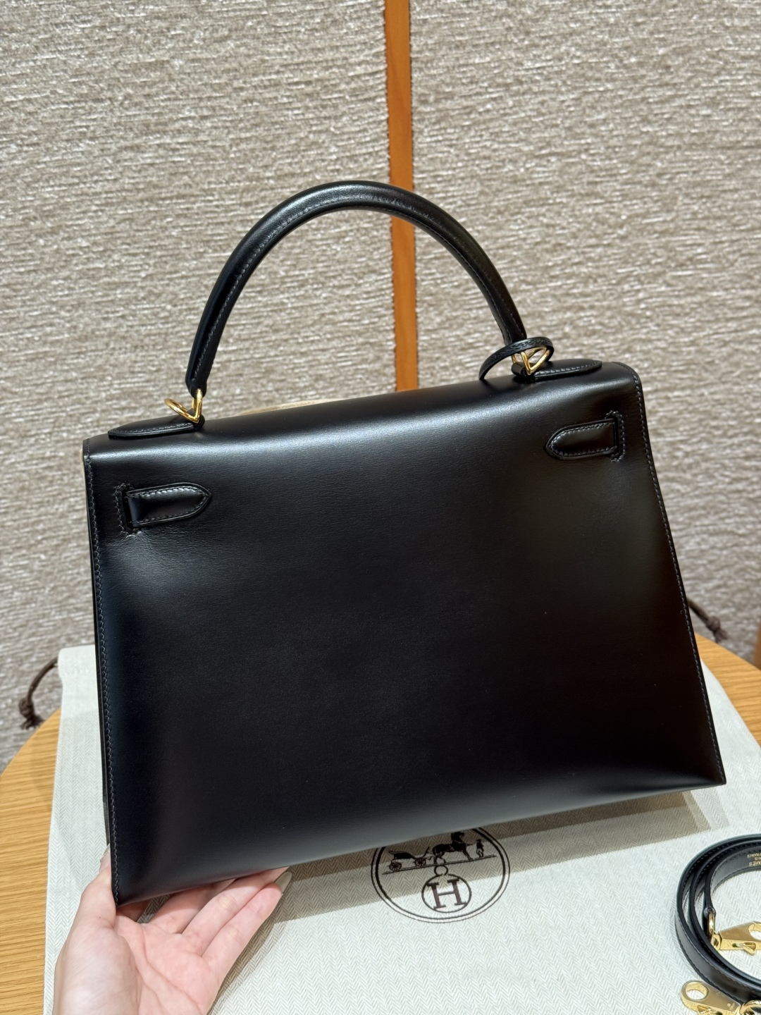 Hermès Kelly 89Noir Handbag (Handmade to Order)