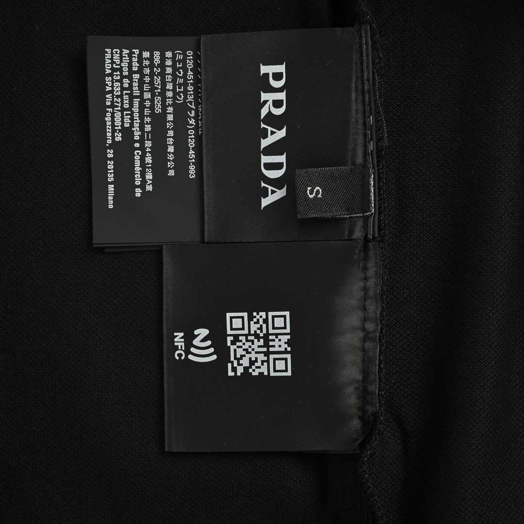 Prada 24ss triangle cloth logo Polo short sleeve