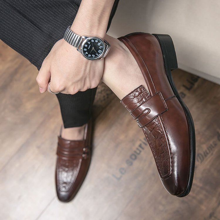 Men's Embossed Leather Loafers