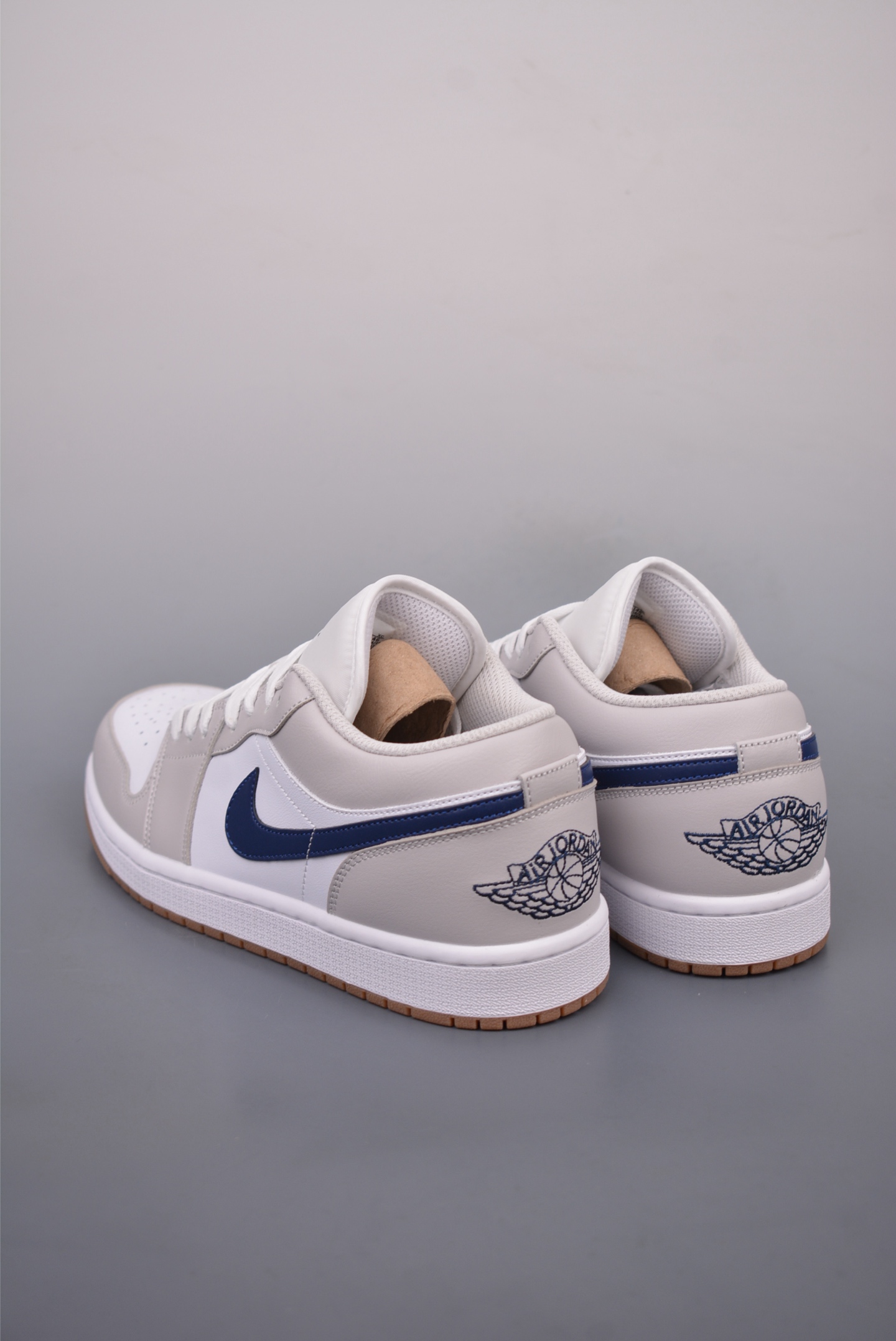 Nike Wmns Air Jordan 1 Low GS White Gray Blue 553558-146