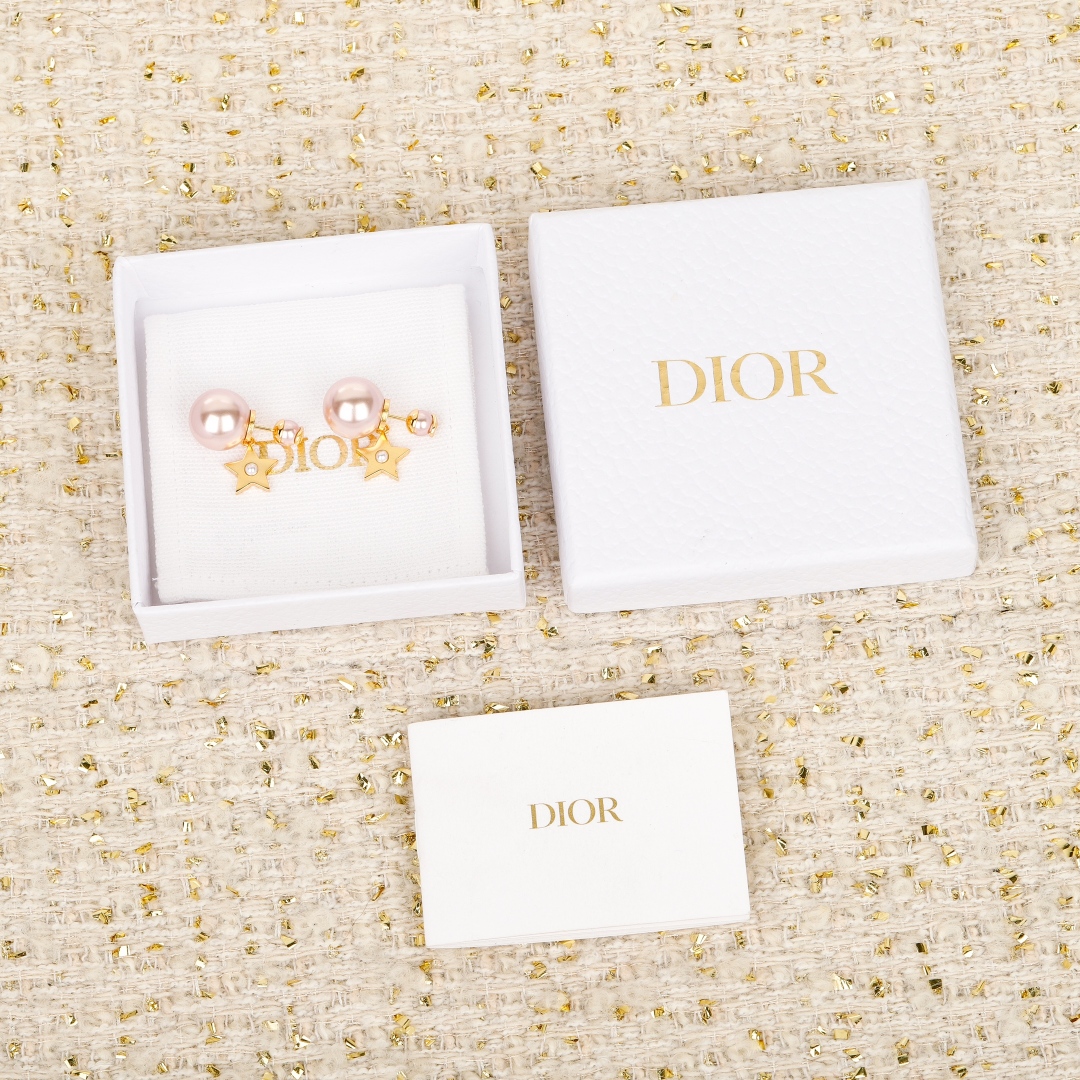 Dior 25 five-pointed star size pearl earrings