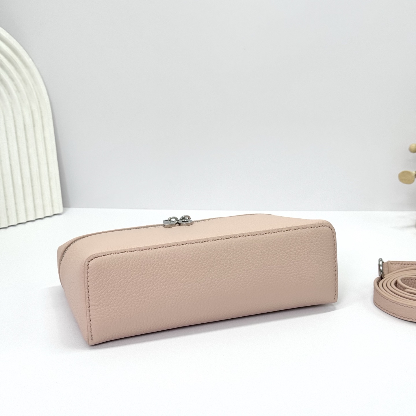 Loro Piana Extra poet L19 Clutch FAI8393