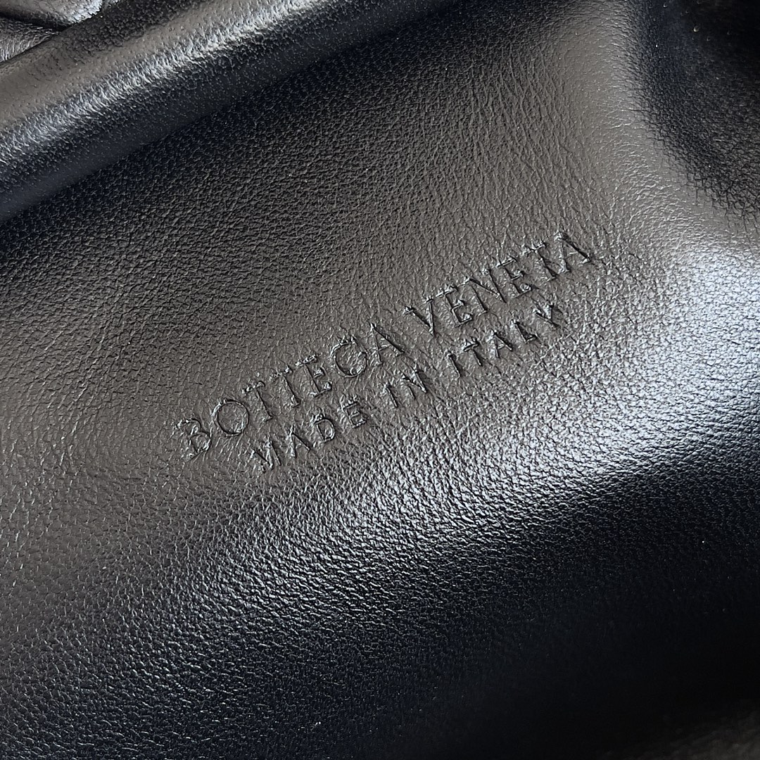 Bottega Veneta LAUREN 1980 Small Clutch 804038