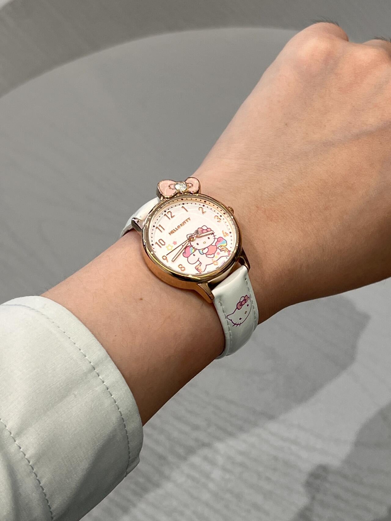 Sanrio Classic Simple Leather Analog Quartz Wrist Watch Waterproof Luminous Case Arabic Numerals Casual Dress Watches