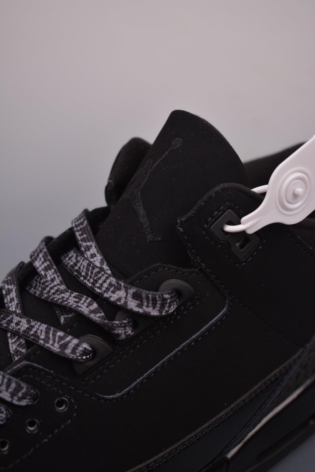 Air Jordan 3 Retro OGBlack Cat 136064-002